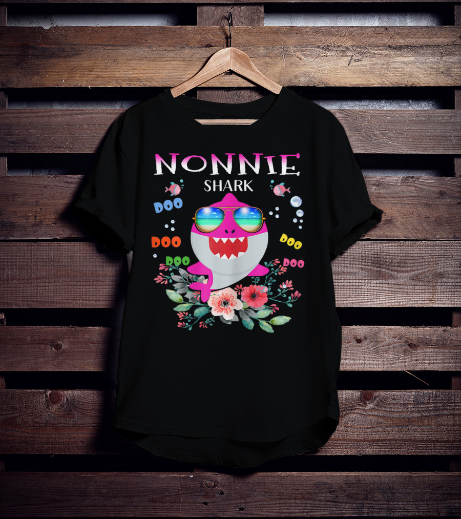 Nonnie Shark Sunglasses Floral Doo Doo Doo Bubbles Fish T-Shirt