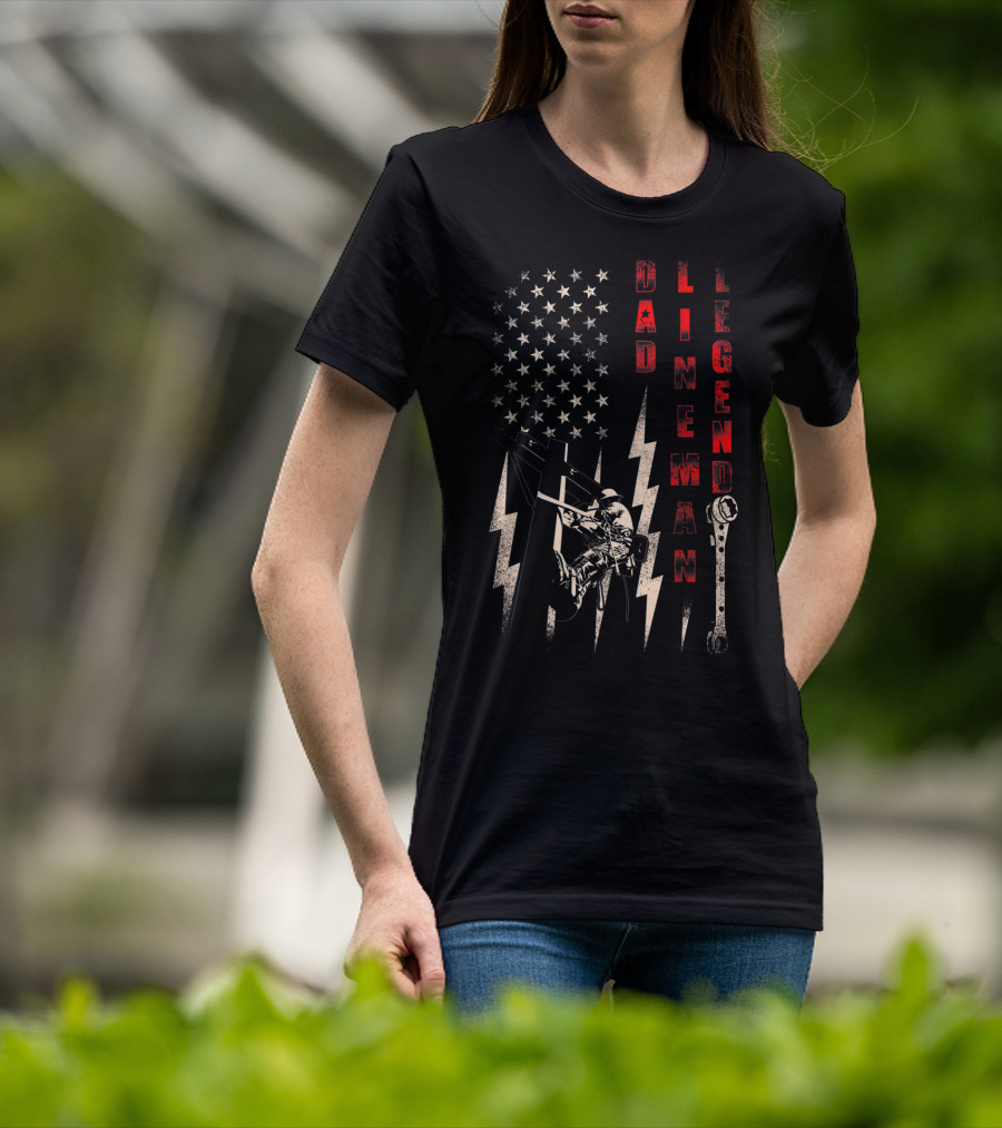 Dad Lineman Legend American Flag Lightning Bolt Wrench T-Shirt