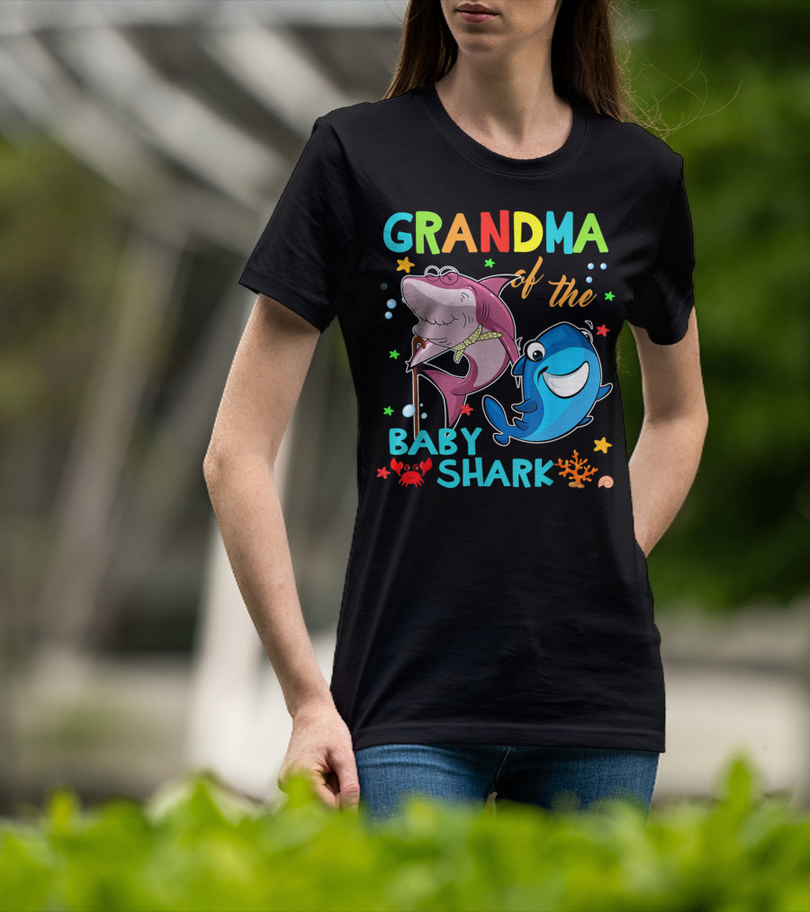 Grandma Of The Baby Shark With Colorful Cartoon Sharks And Sea Creatures T-Shirt
