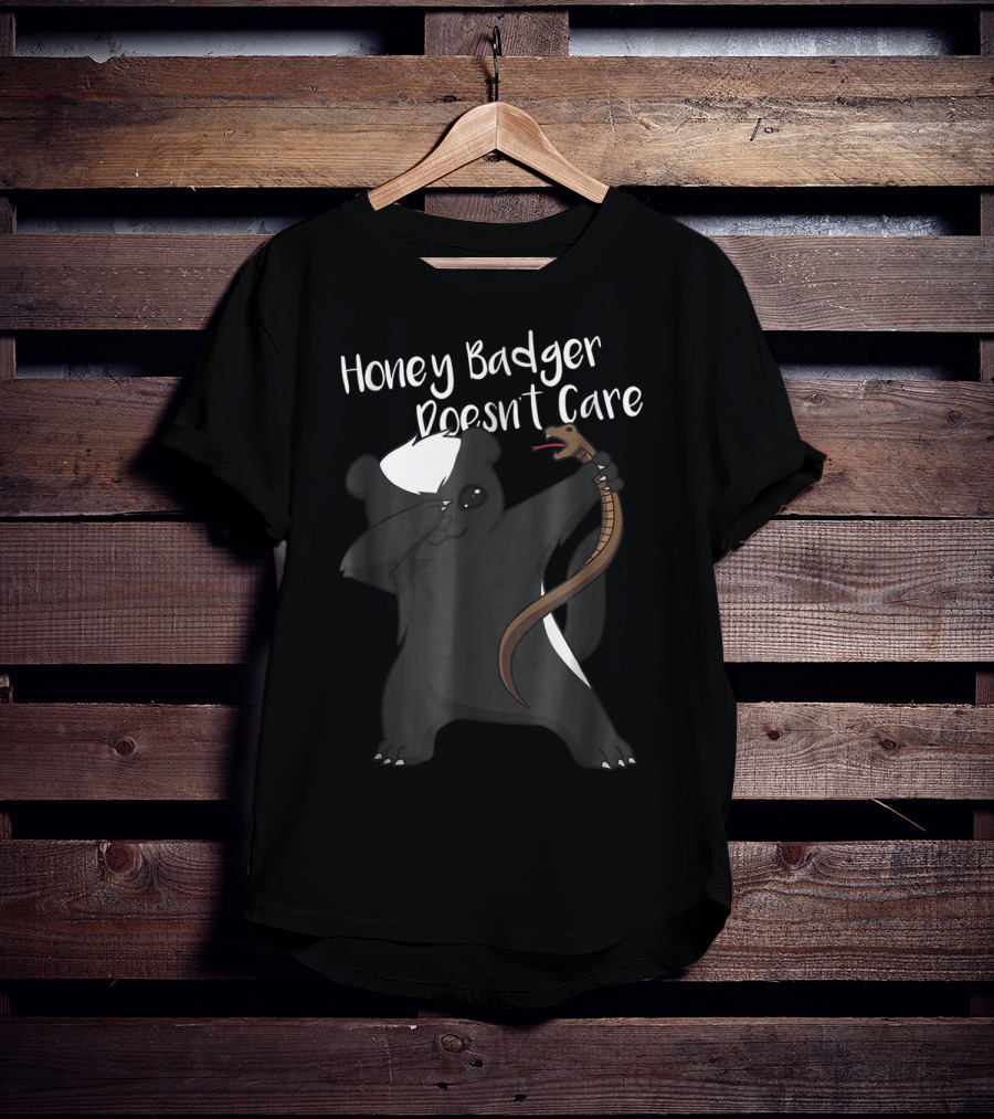 Honey Badger Doesn't Care Funny Animal Dabbing With Snake T-Shirt