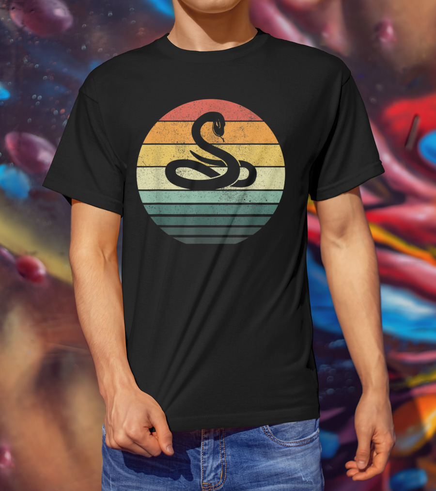 Vintage 70s Snake Sunset Nature Retro Stripes T-Shirt