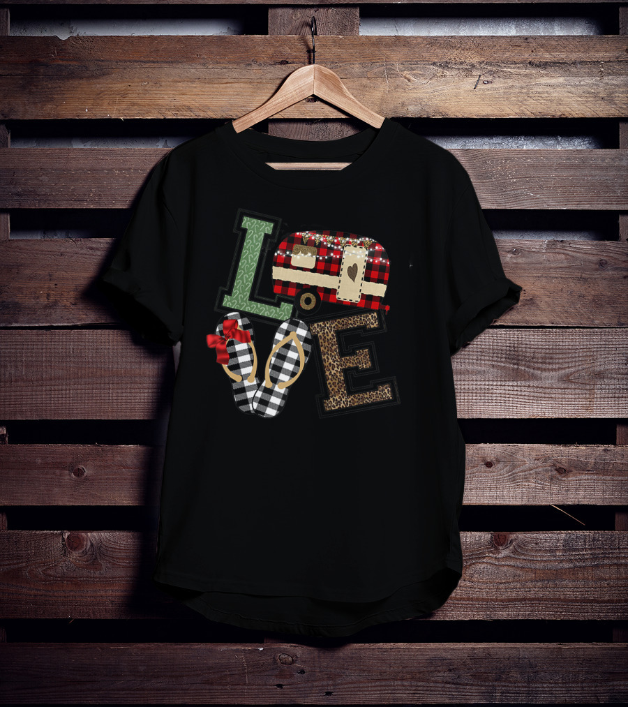 Love Christmas Camper Red Plaid RV Trailer T-Shirt