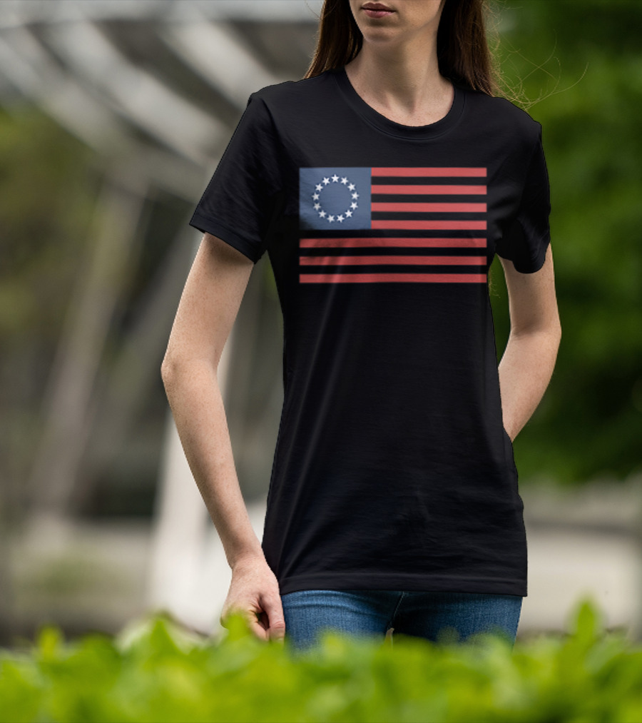 Betsy Ross American Revolution Faded Thirteen Stars Flag T-Shirt