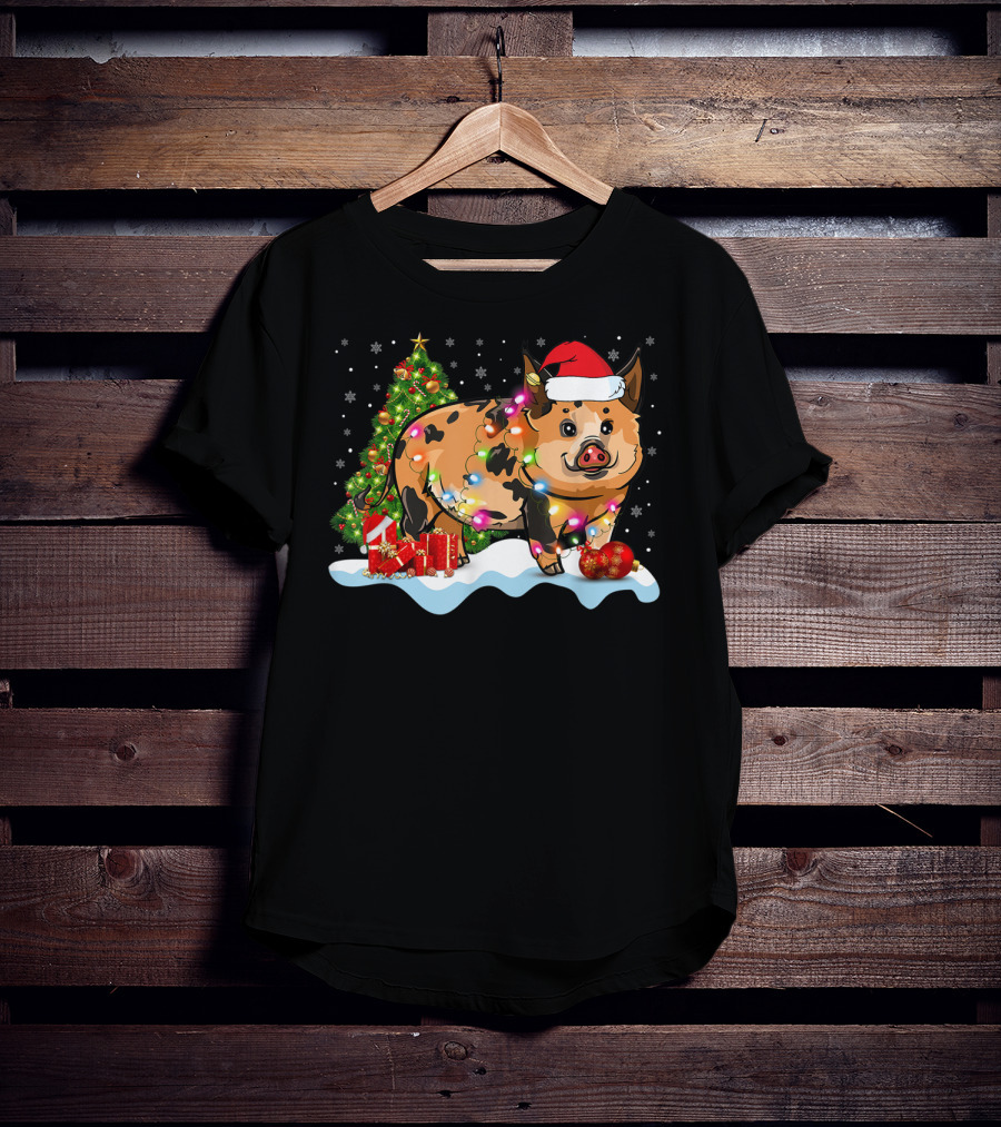 Kunekune Pig Santa Hat Christmas Tree Lights Snowflakes T-Shirt