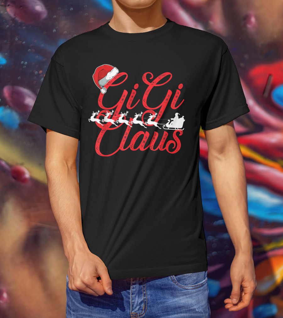 Gigi Claus Santa Hat Reindeer Sleigh Christmas Family T-Shirt