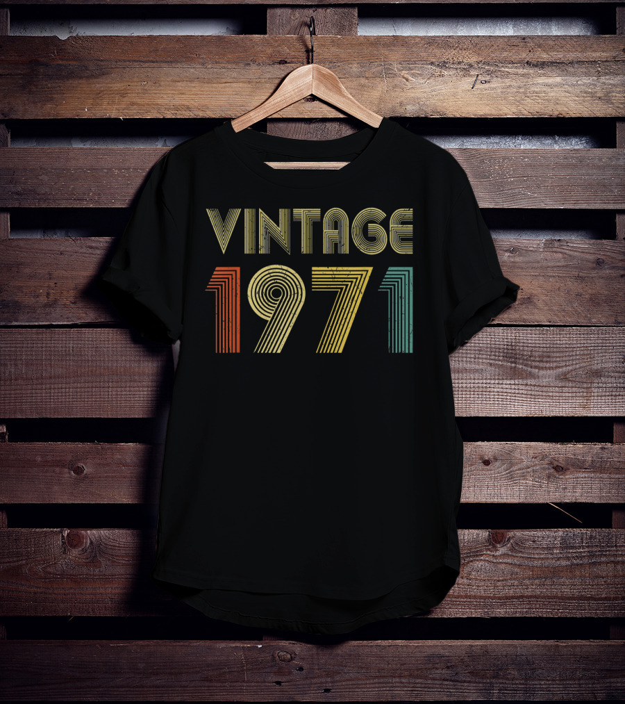 Vintage 1971 Birthday Retro Style 49th T-Shirt