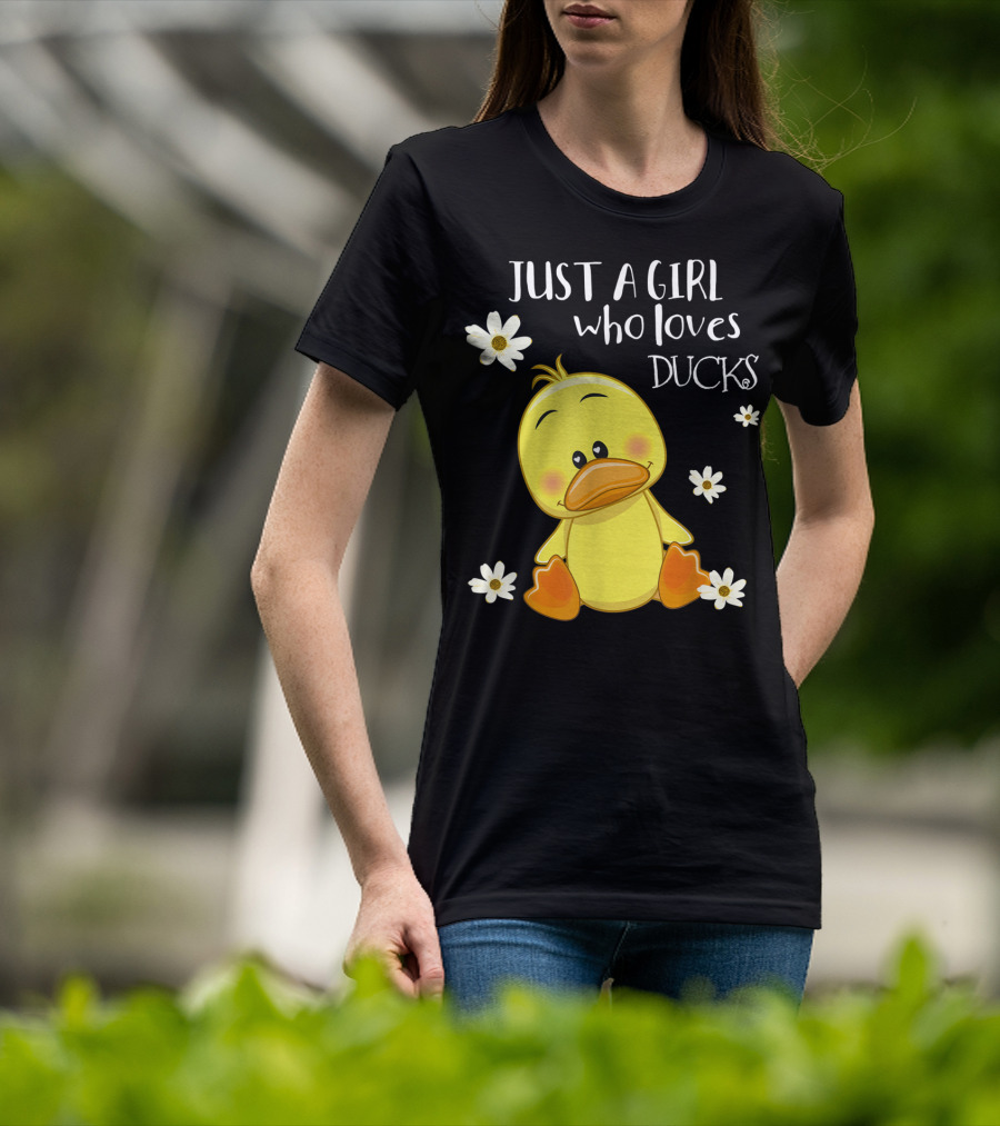 Just A Girl Who Loves Ducks Cute Duck Lover With Flowers T-Shirt