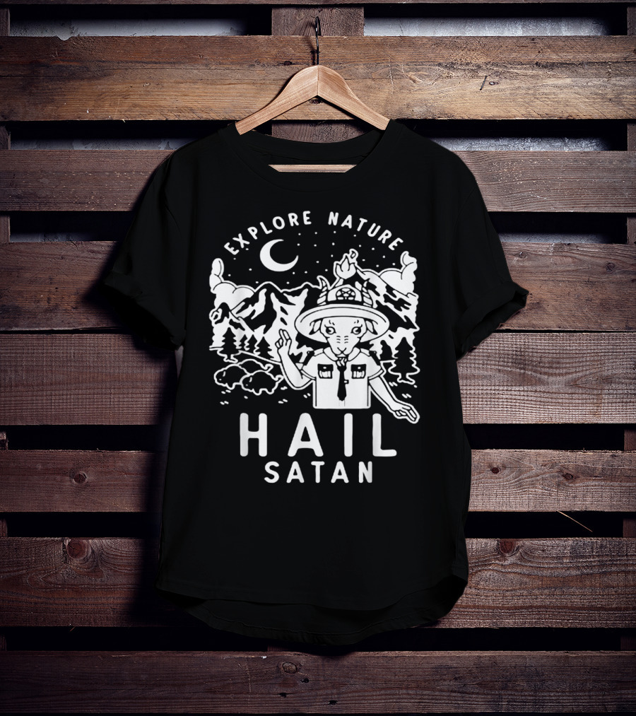 EXPLORE NATURE HAIL SATAN BAPHOMET SCOUT IN MOUNTAIN LANDSCAPE WITH NIGHT SKY T-Shirt