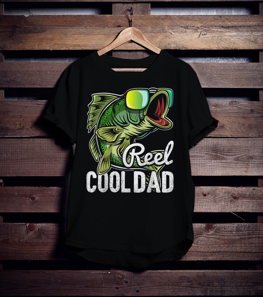 Reel Cool Dad Fishing Sunglasses Bass T-Shirt