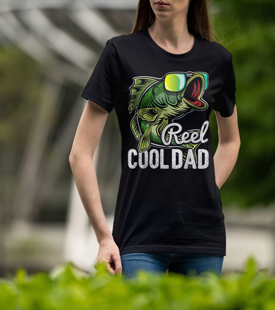 Reel Cool Dad Fishing Sunglasses Bass T-Shirt