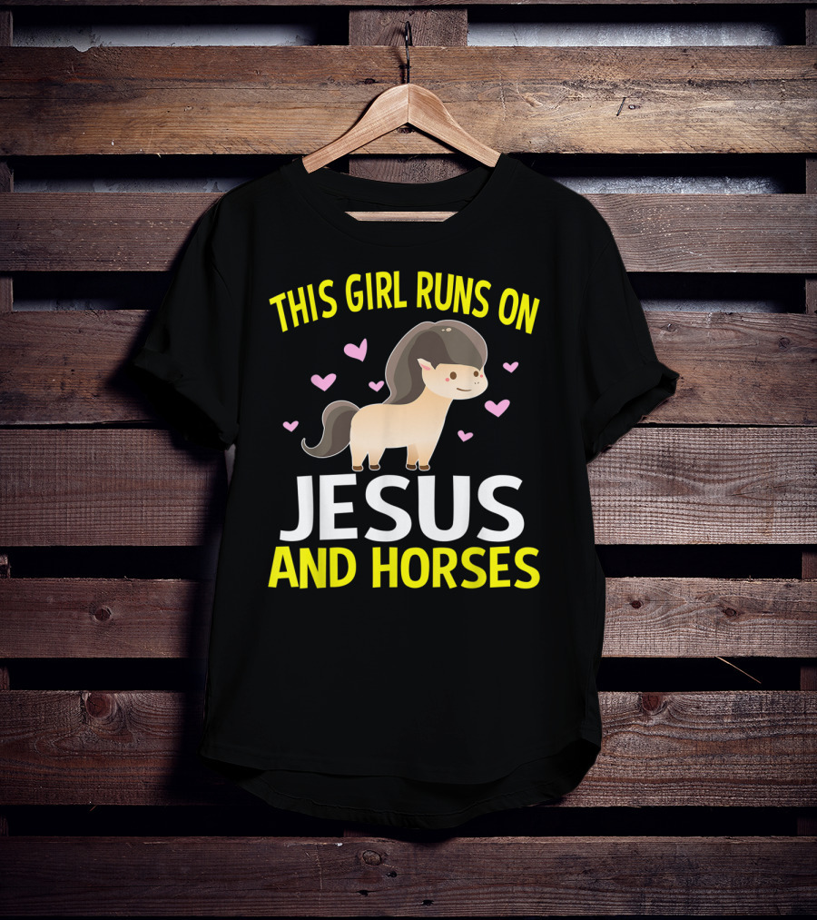 This Girl Runs On Jesus And Horses Hearts Cute Horse T-Shirt