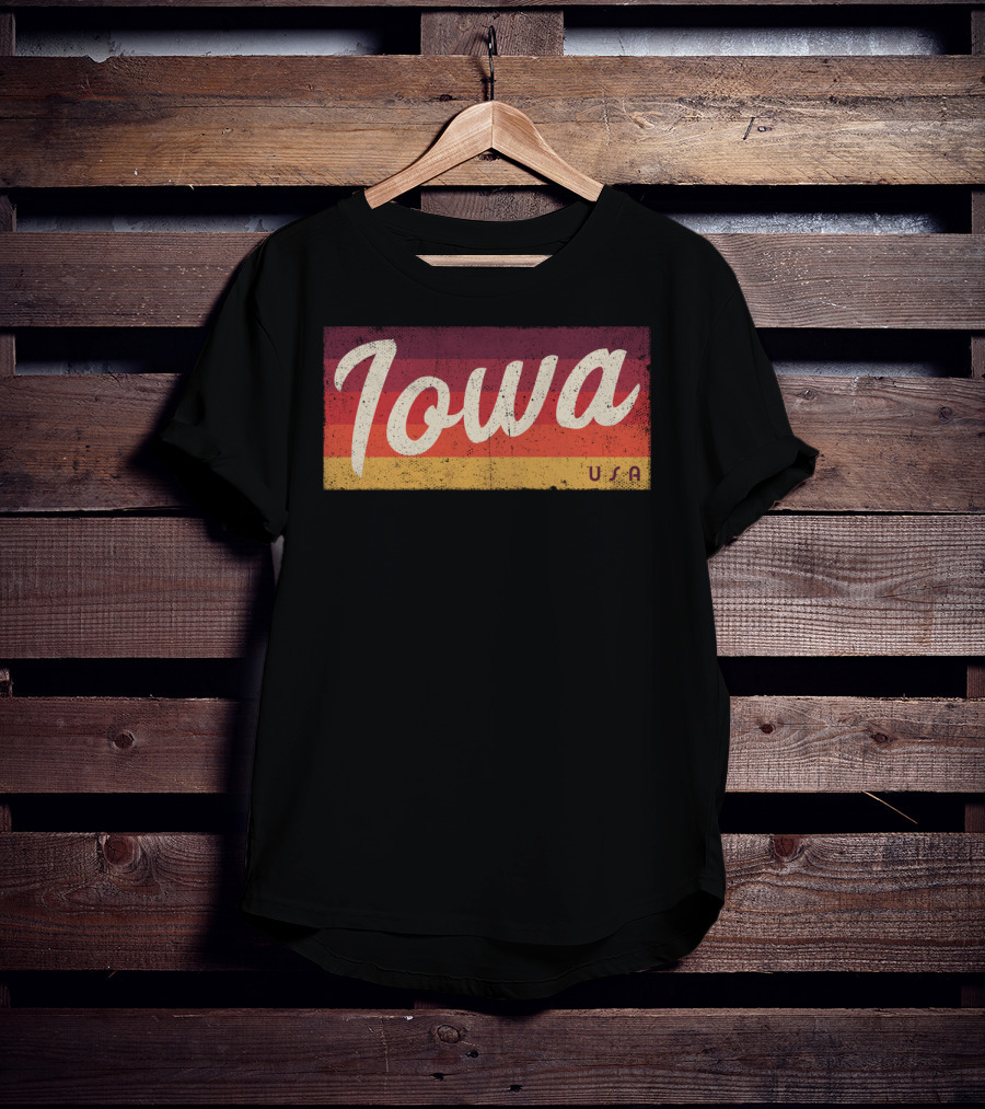 Iowa USA Vintage Classic Retro Stripes T-Shirt