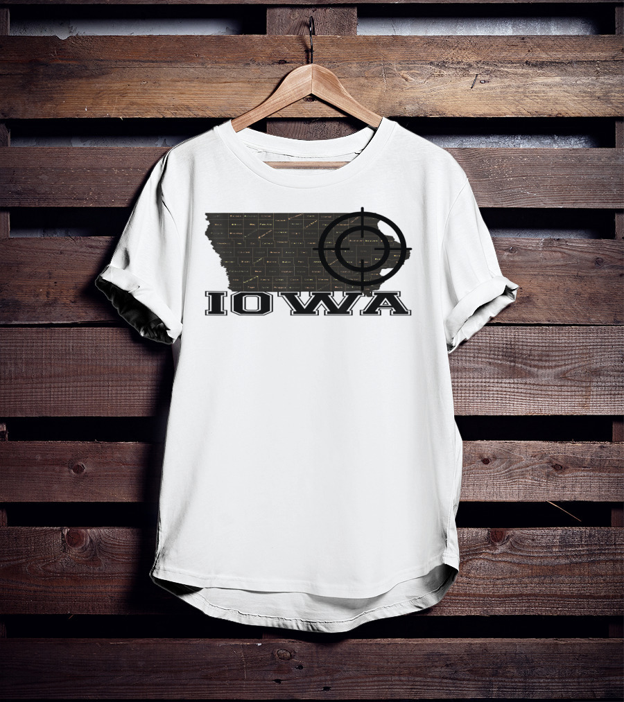 Iowa Map Vintage Fun Black With Target Overlay T-Shirt