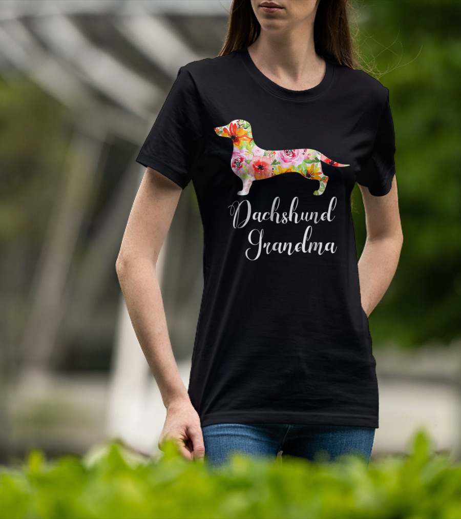 Dachshund Grandma Floral Dog Lover's Funny T-Shirt
