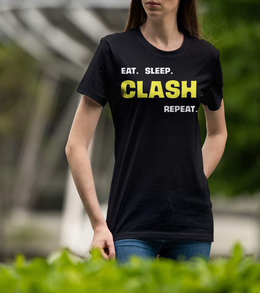 Eat Sleep Clash Repeat Retro Gaming Motif T-Shirt
