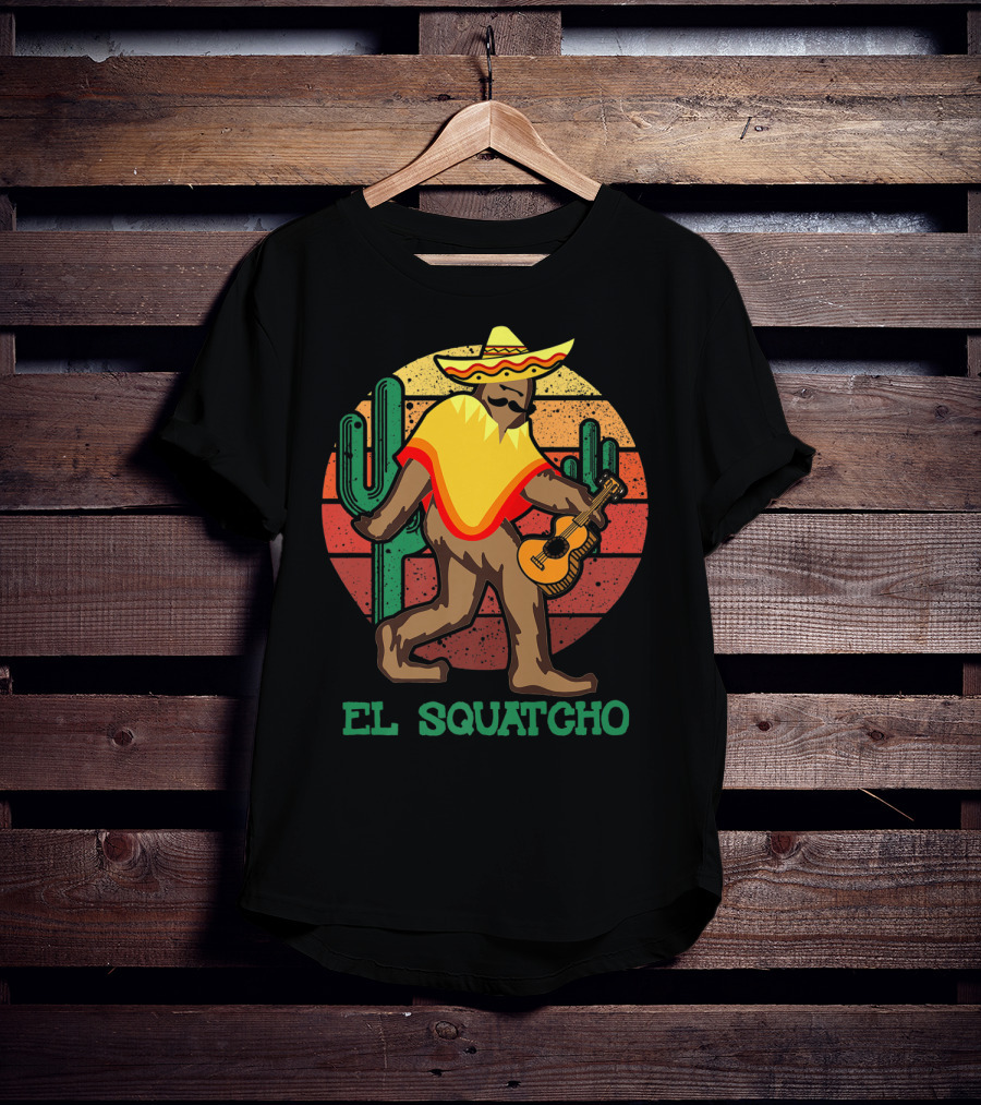 El Squatcho Mexican Sasquatch Bigfoot Cinco De Mayo Cactus Sunset Sombrero Guitar T-Shirt
