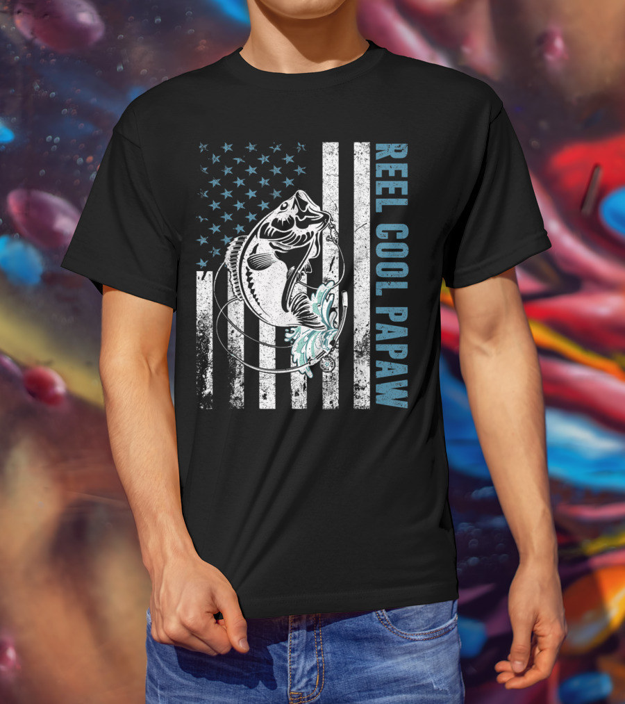 Reel Cool Papaw American Fishing Lovers Patriotic Vintage Bass T-Shirt