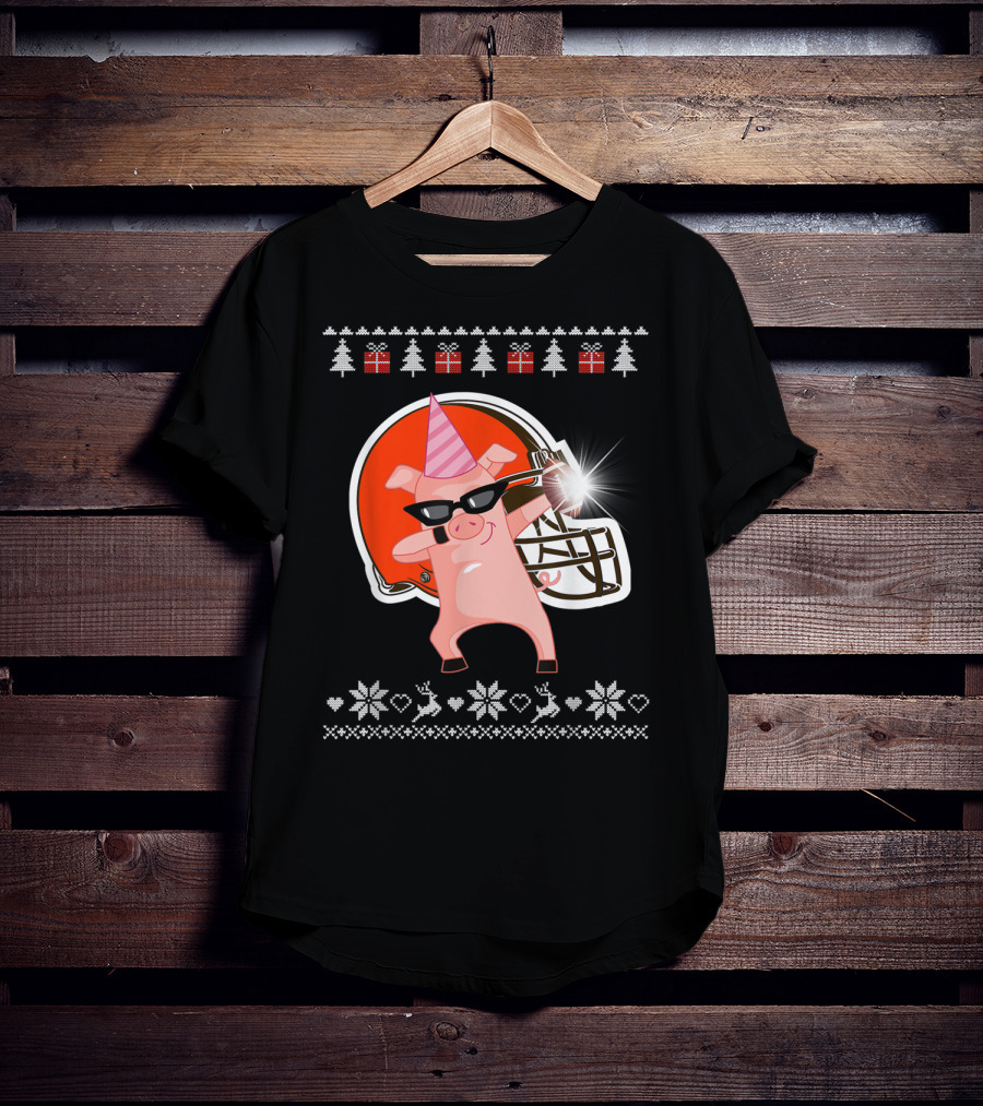Merry Christmas Pig Dabbing Football Team Santa Hat Sunglasses Christmas Tree Reindeer Snowflakes T-Shirt