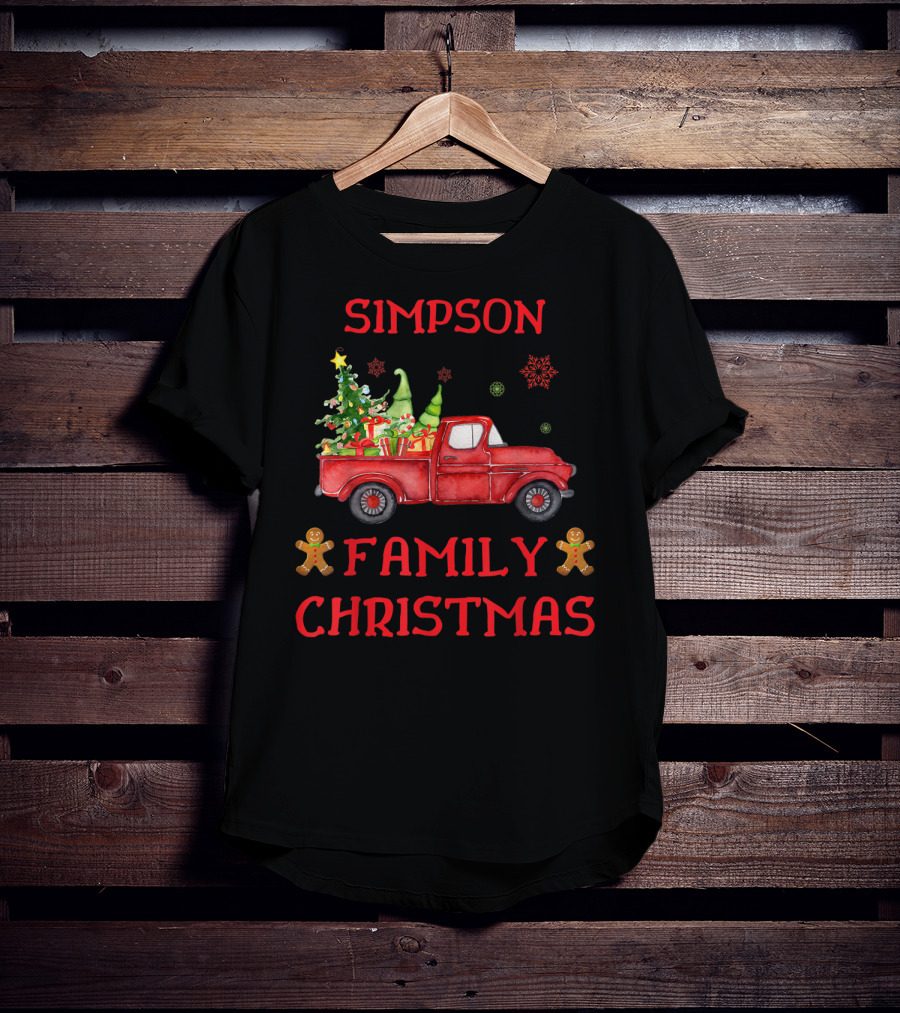 Simpson Family Christmas Old Red Truck With Tree And Gingerbread Men T-Shirt