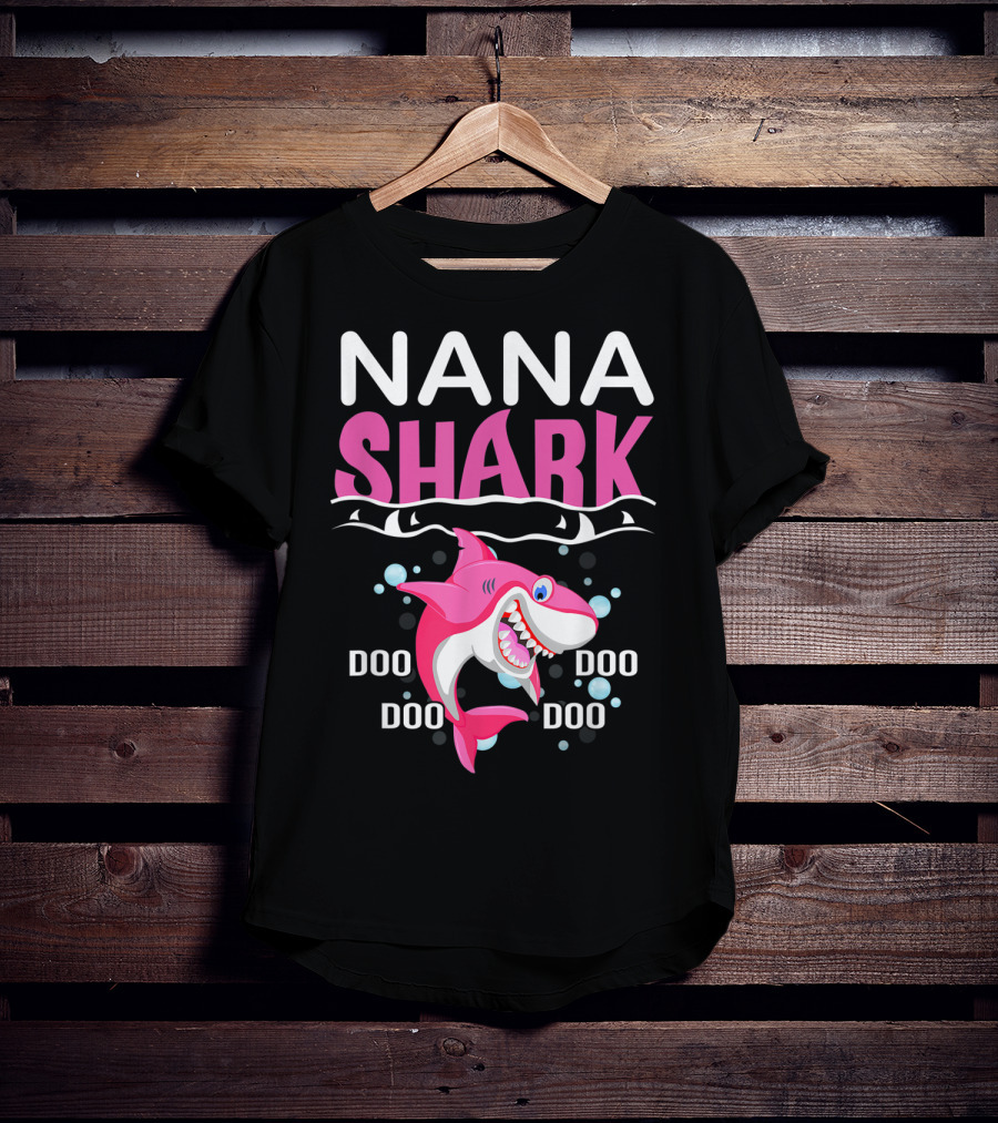 Nana Shark Doo Doo Doo Mothers Pink Shark With Bubbles T-Shirt
