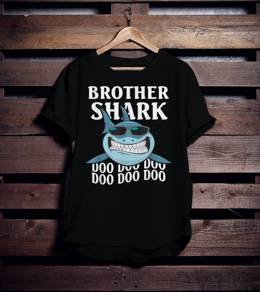 Brother Shark Doo Doo Doo Sunglasses Cool Smile T-Shirt