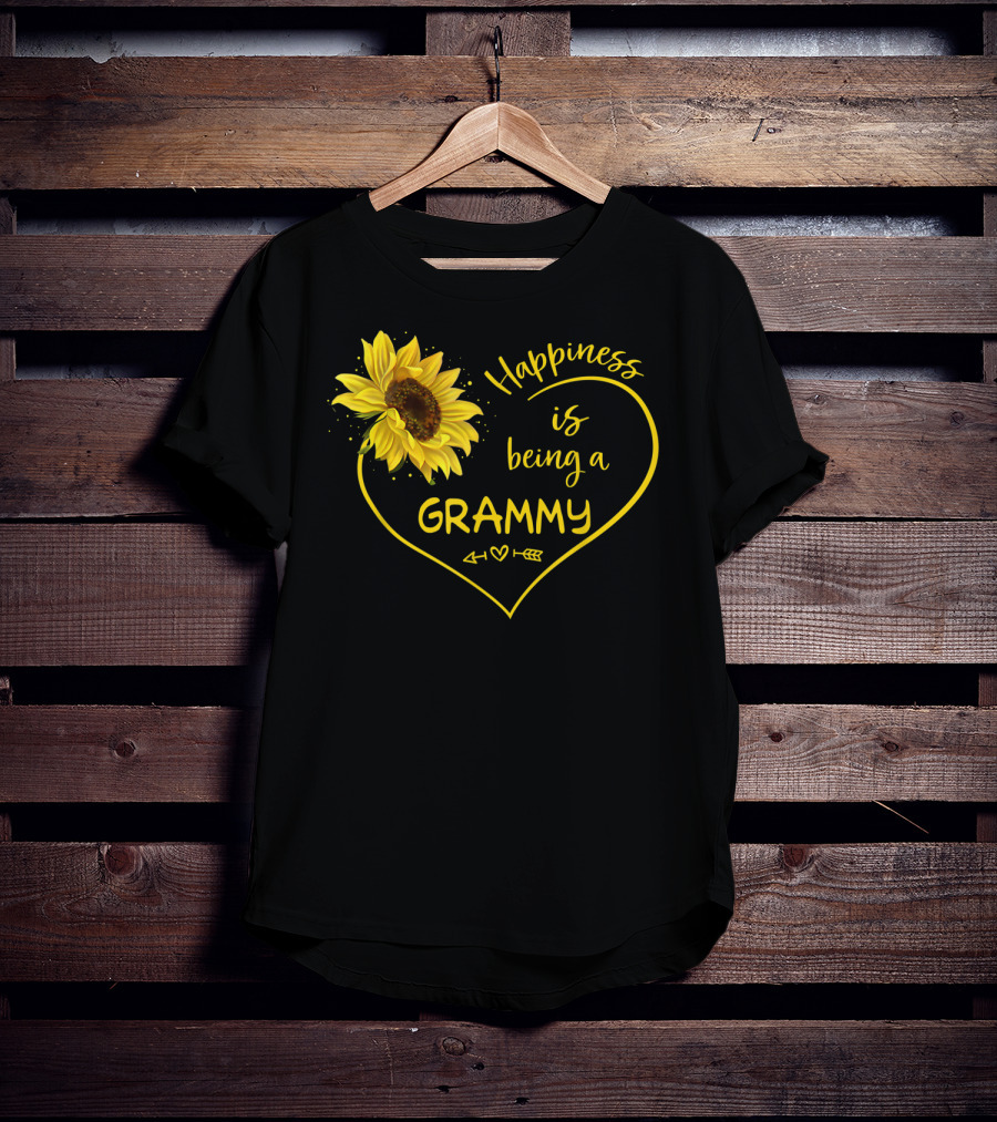 Happiness Is Being A Grammy Sunflower Heart With Arrow T-Shirt