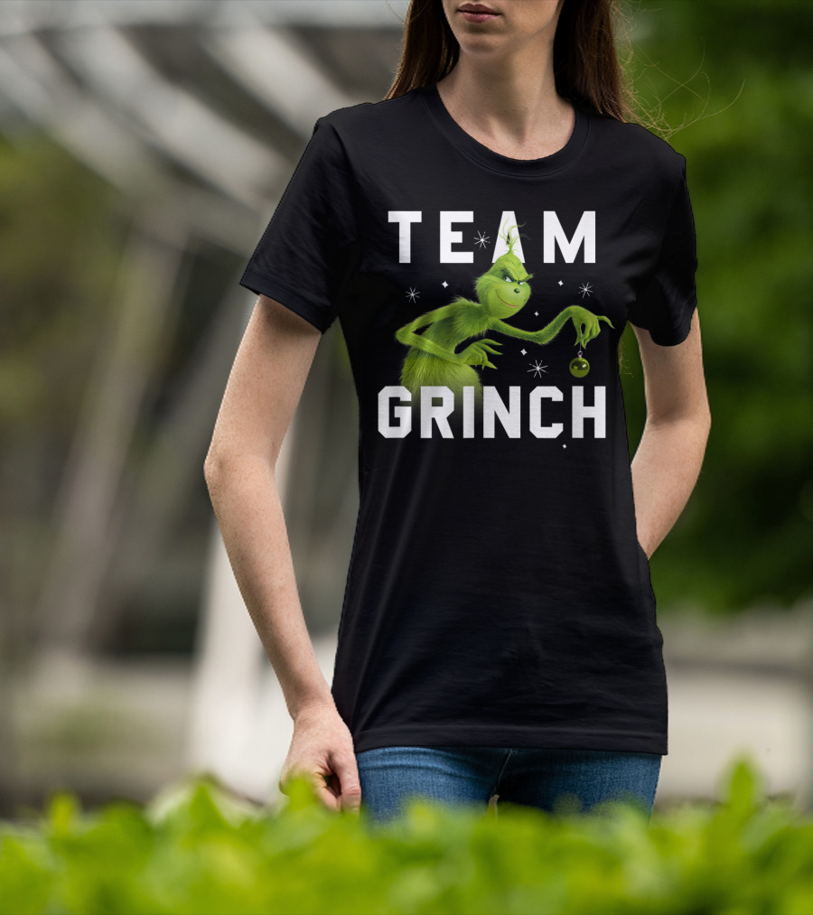 Team Grinch Drseuss The Grinch Holding T-Shirt
