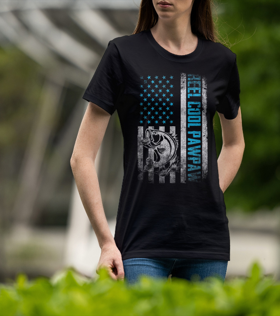 Father's Day Fishing Reel Cool Pawpaw With American Flag And Bass Fish T-Shirt