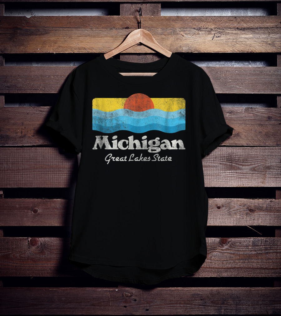 Michigan Great Lakes State Retro Sun And Waves T-Shirt