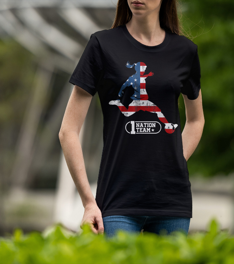 1 Nation Team Us Women Soccer Player Big Fan T-Shirt