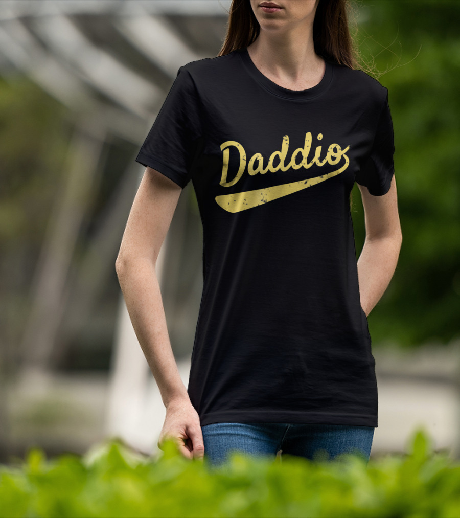 Daddio Cool Vintage Classic Style Mens T-Shirt