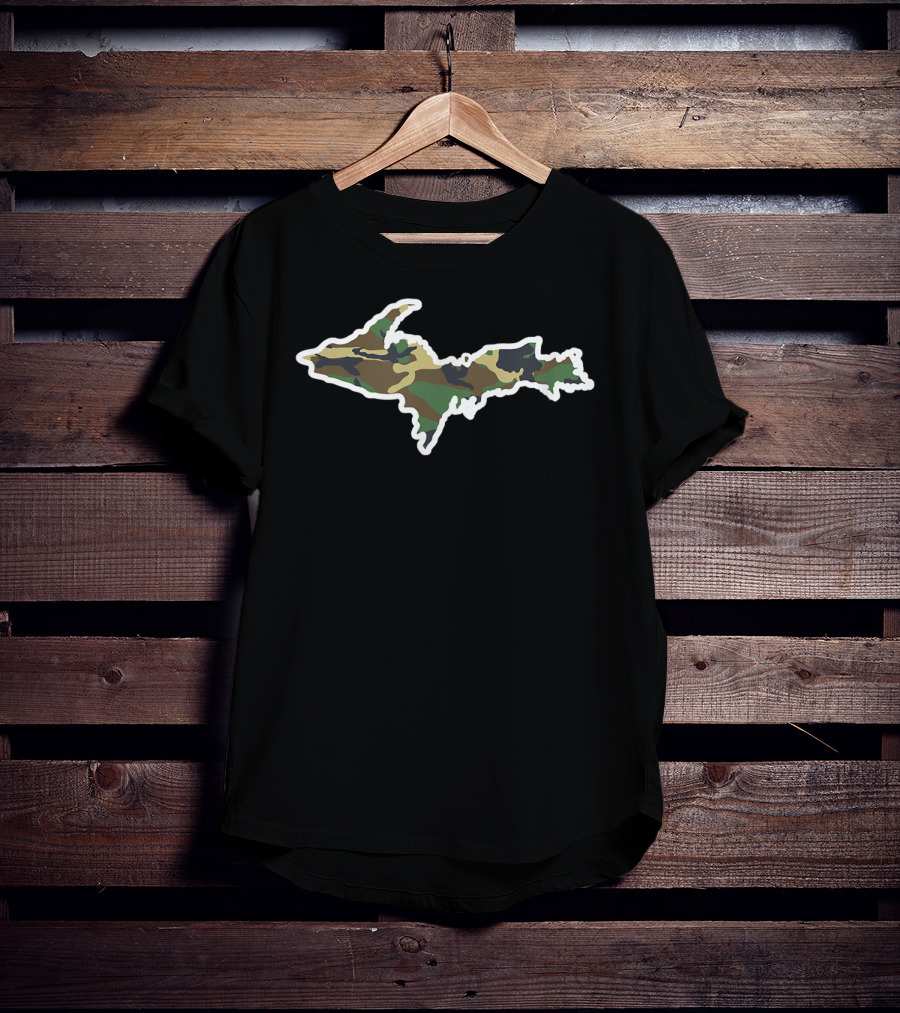 Michigan Upper Peninsula Camouflage Yooper Hunting Men's T-Shirt