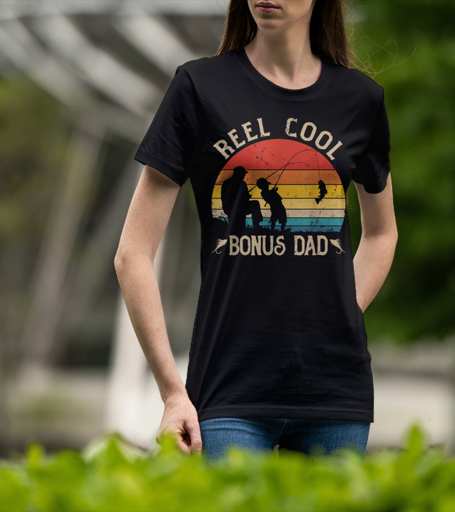 Reel Cool Bonus Dad Fishing Vintage Sunset T-Shirt