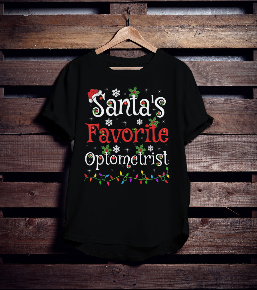 Santa's Favorite Optometrist Xmas Lights Snowflakes Holly T-Shirt