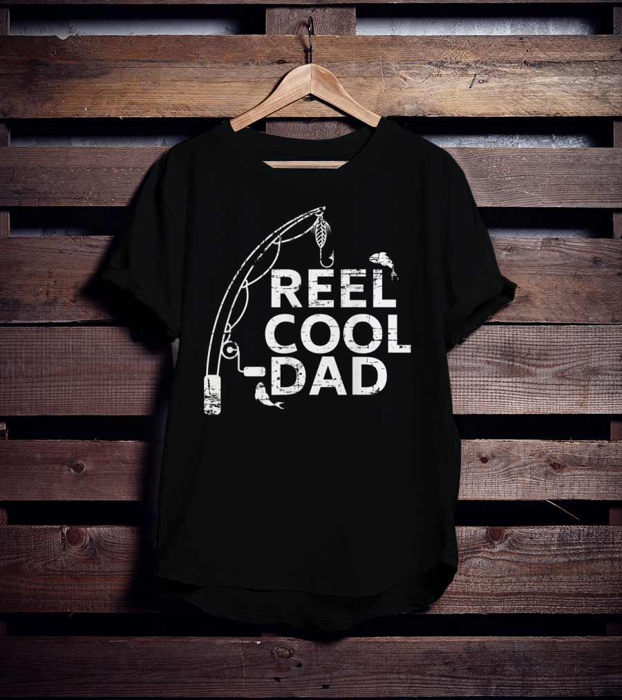 Reel Cool Dad Fishing Father's Day Papa T-Shirt
