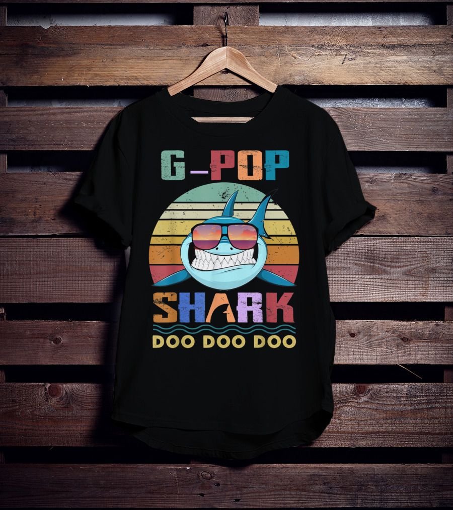 G Pop Shark Doo Doo Doo Retro Sunglasses Ocean Vintage Sunset T-Shirt