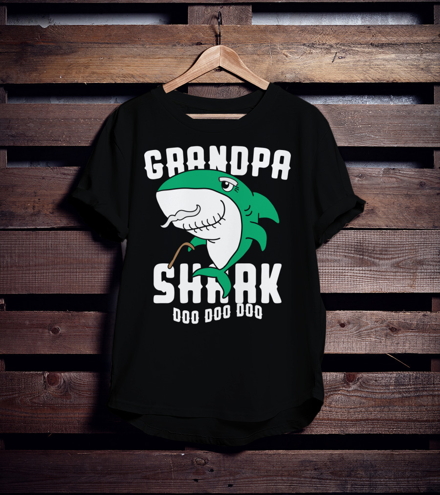 Grandpa Shark Doo Doo Doo Halloween Chr Dad Grandfather T-Shirt