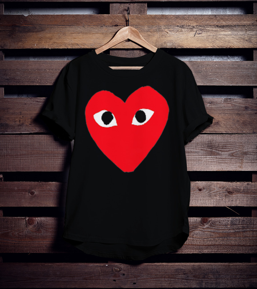 Heart For Comme Lovely In The Des - Comme Des Garçons Inspired Red Heart With Eyes T-Shirt