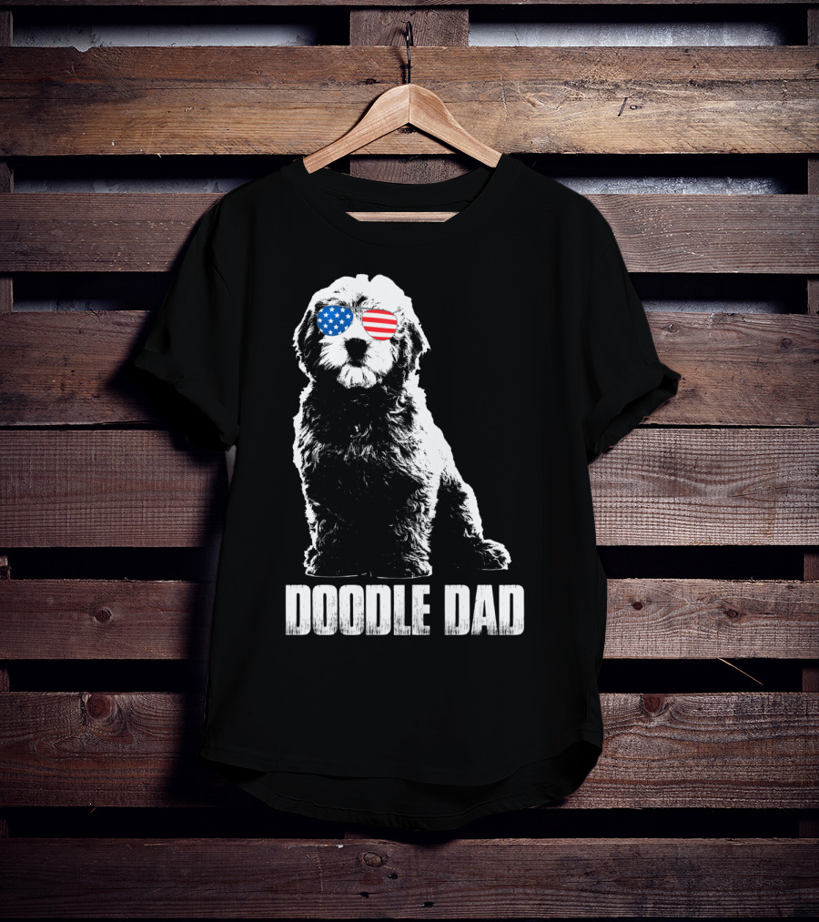 Doodle Dad Goldendoodle Vintage Patriotic American Flag Sunglasses T-Shirt