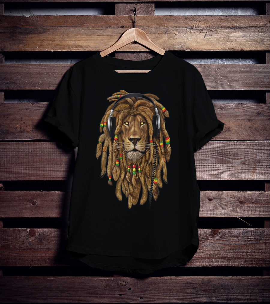 Marley Rasta Lion With Dreadlocks And Headphones For Bob Enthusiast T-Shirt