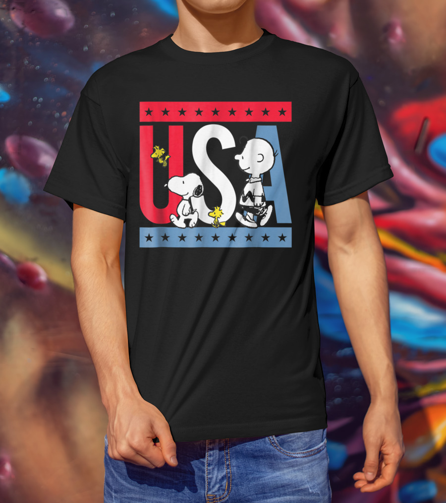Peanuts Snoopy Woodstock Charlie Brown Red White Blue USA Stars T-Shirt