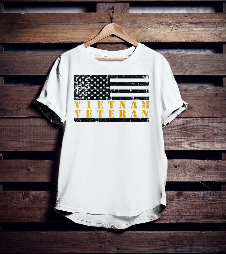 Vietnam Veteran Distressed Flag American T-Shirt
