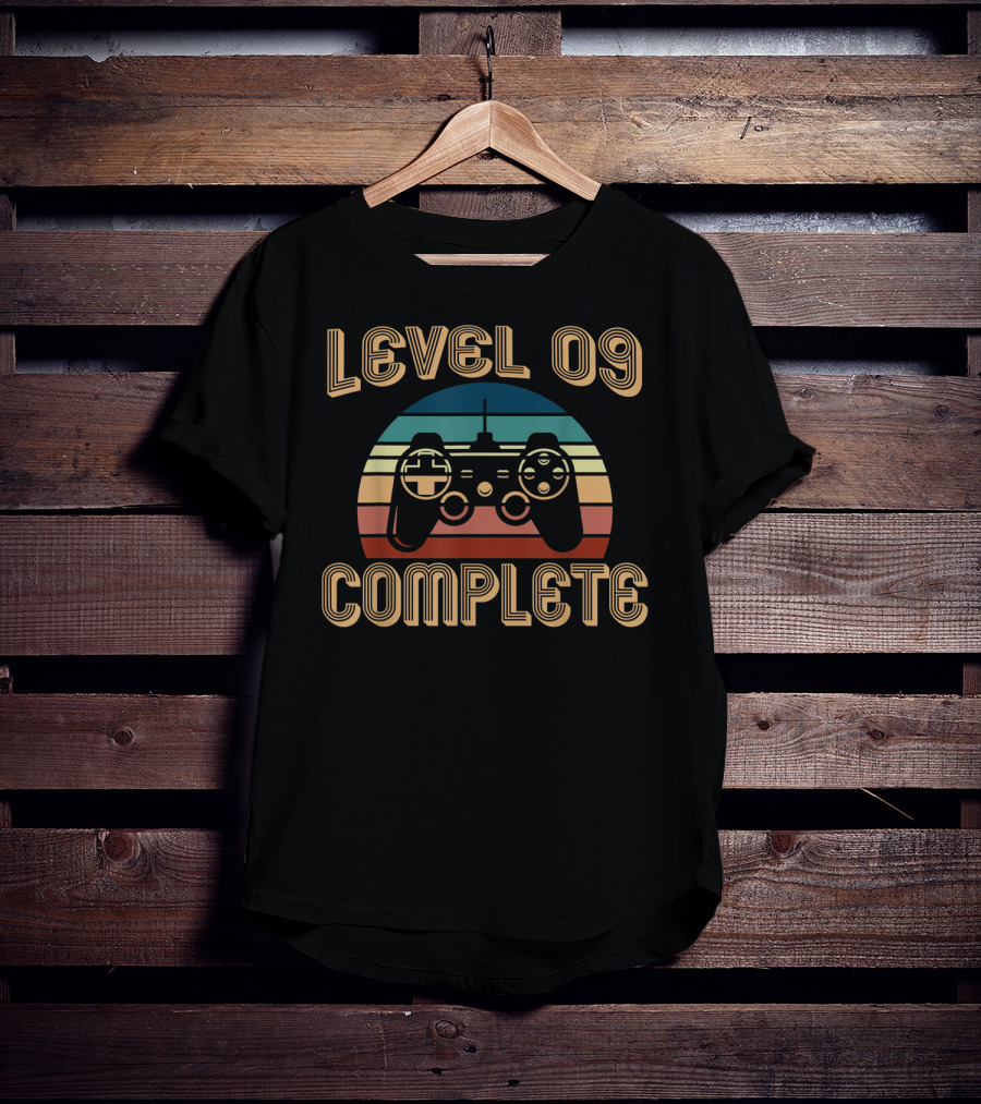 Level 09 Complete Vintage 9th Celebration Gaming Controller T-Shirt