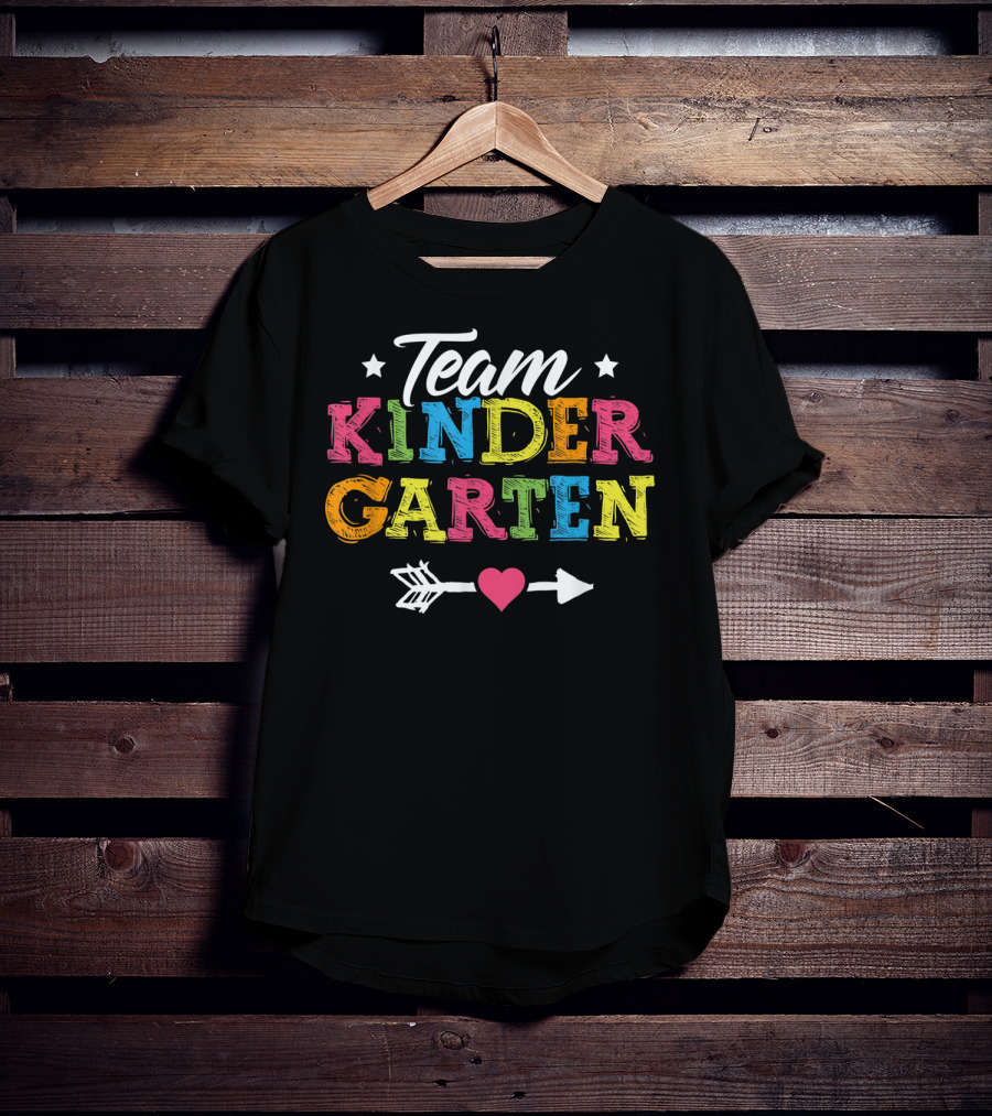 Team Kindergarten Colorful Arrow Heart T-Shirt