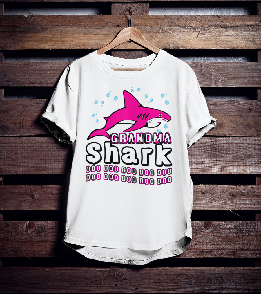 Grandma Shark Doo Doo Doo Doo Doo Doo Doo Doo Doo Doo Doo Doo T-Shirt