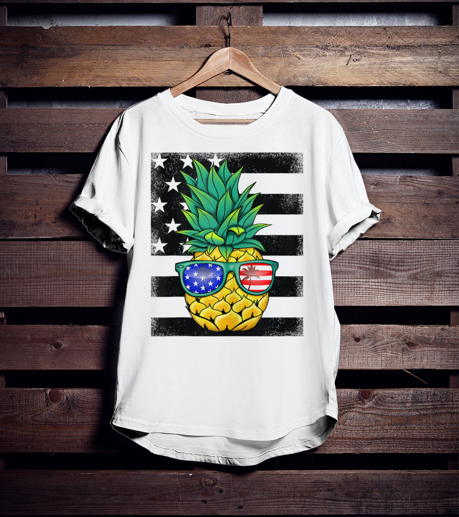 Hawaiian Pineapple With American Flag Sunglasses On Distressed Stars And Stripes Background T-Shirt
