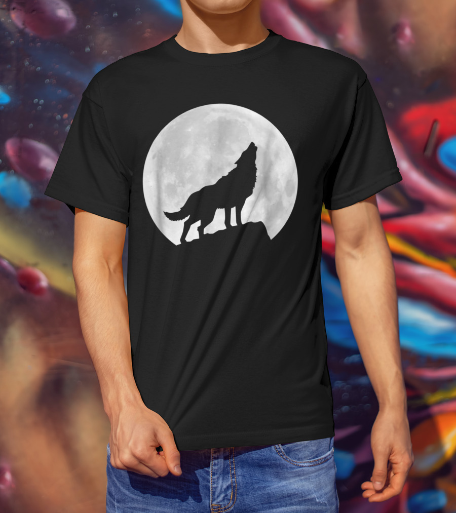 Wolf Howling At Full Moon Spirit Animal T-Shirt