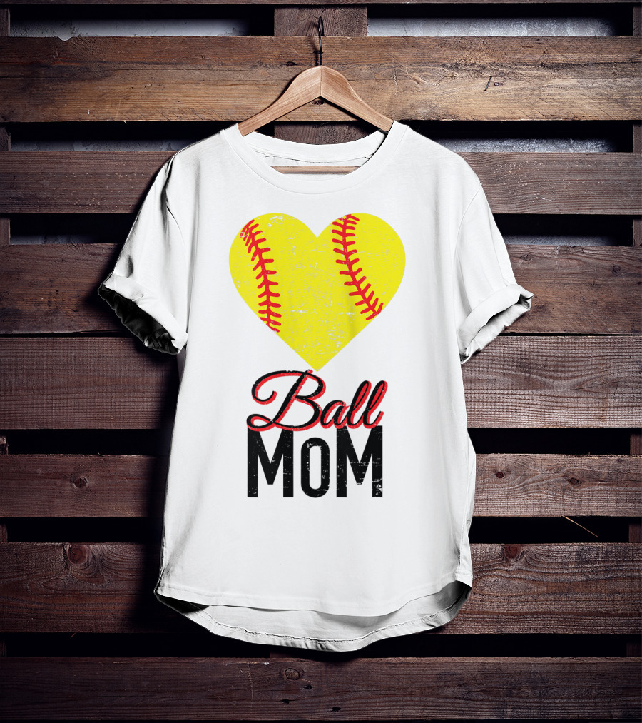 Love Ball Mom Heart Baseball Softball Graph T-Shirt