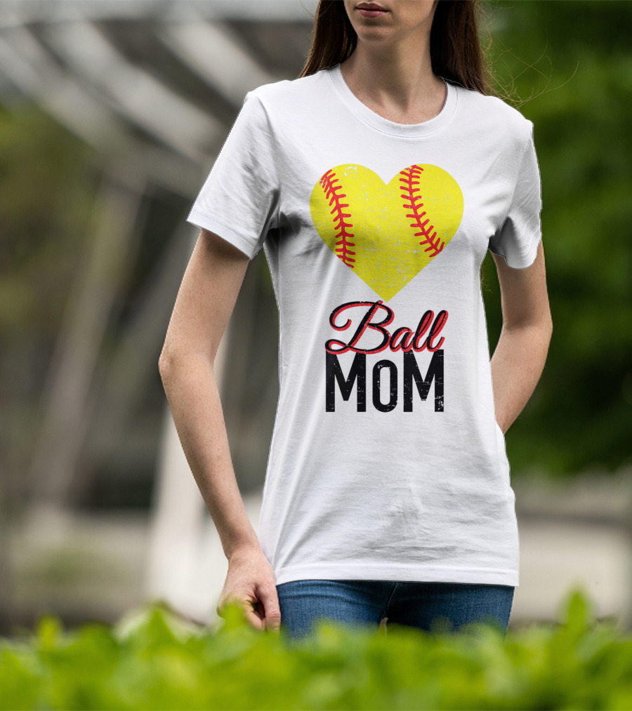 Love Ball Mom Heart Baseball Softball Graph T-Shirt