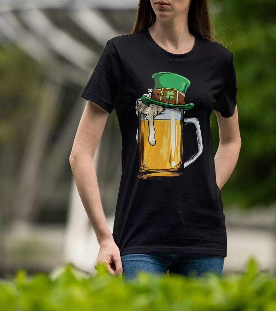 Leprechaun Hat Overflowing Beer Mug With Shamrock Foam T-Shirt